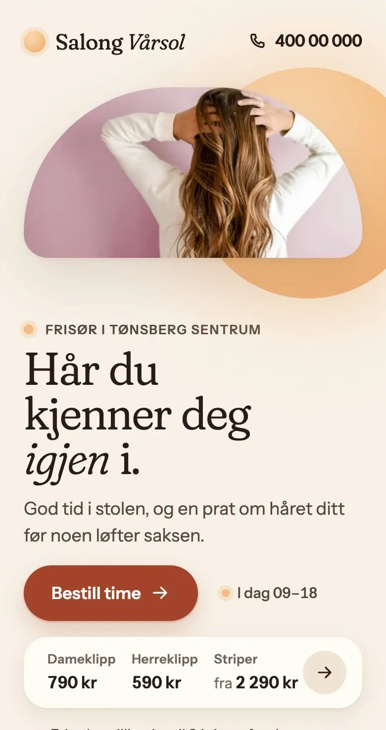 Forsiden til Salong Vårsol på en mobil.